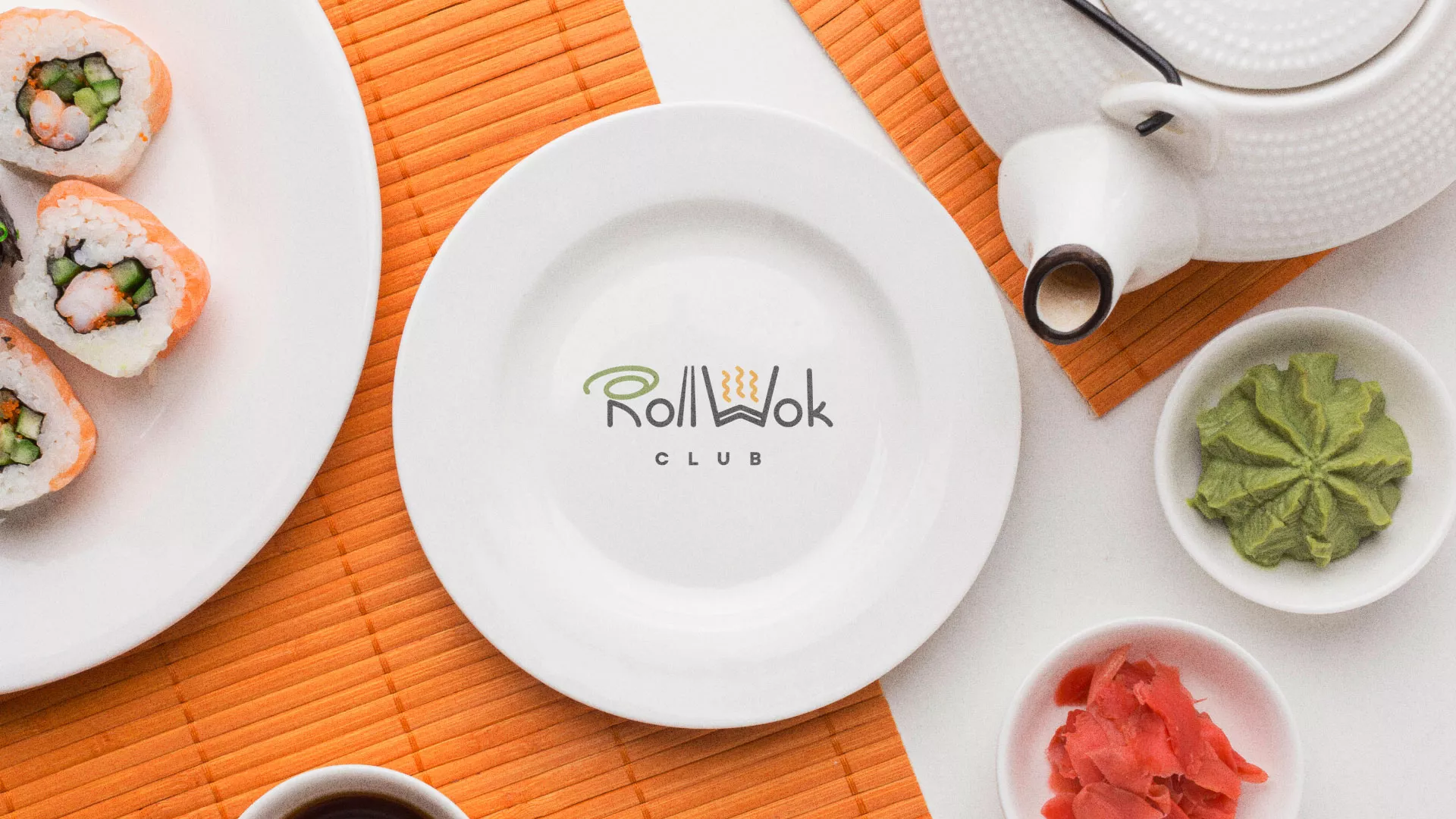 Разработка логотипа и фирменного стиля суши-бара «Roll Wok Club» в Кулебаках